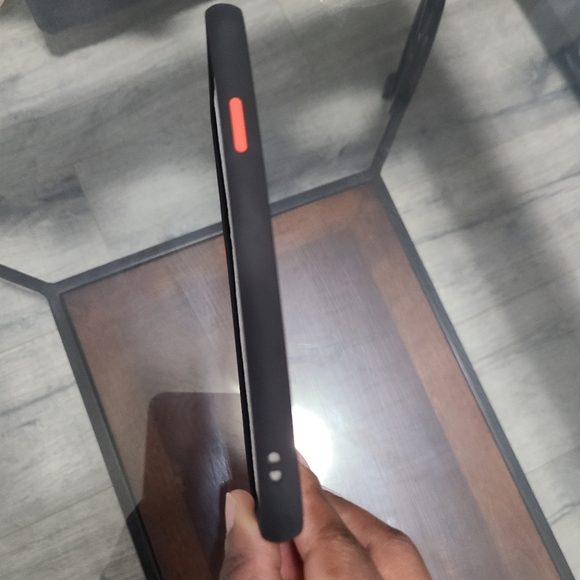 Iphone cases and came protector - Picture 6 of 13